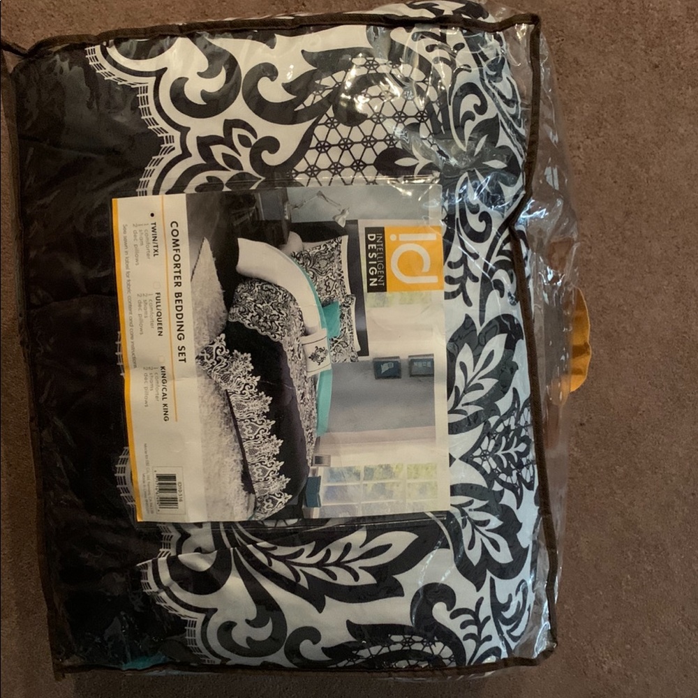 Bed comforter